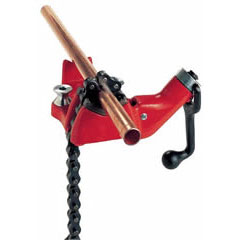 Ridgid BC2A Bottom Screw Bench Chain Pipe Vise for 1/8in-2in Pipe 40175